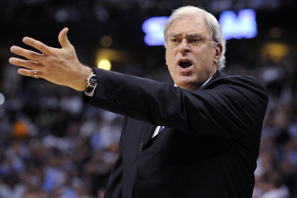 Jackson Philion Sigue en duda la renovación de Phil Jackson con los Lakers