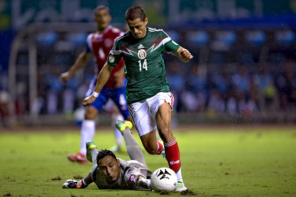 Pinto se ve confundido ante la igualada Azteca.