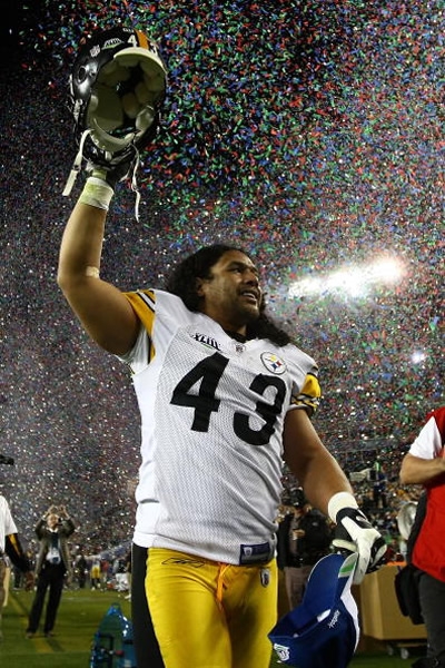 Polamalu fue, junto con Steelers ganador del SB XLIII.