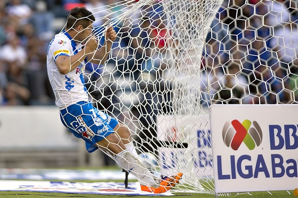 Puebla no baja los brazos pese a las dificultades en la salida.