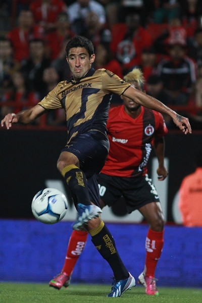 Ramírez se ganó la tarjeta roja y dejó en desventaja a Pumas.