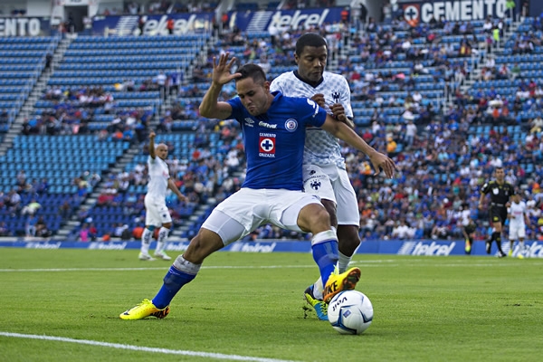 Los Rayados alargan su racha negativa sin ganar en el Estadio Azul, desde 2009.