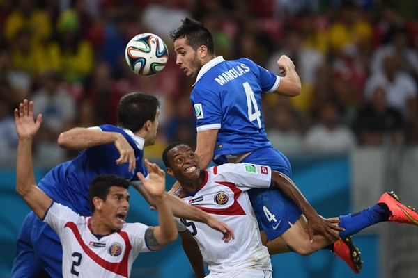 Ríspido juego en la Arena Pernambuco.