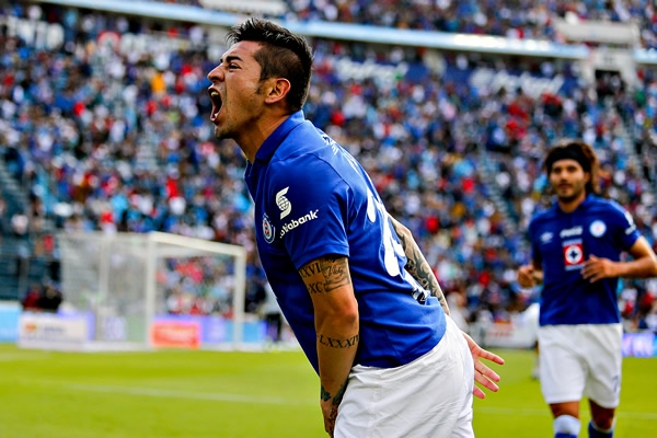 Rogelio Chávez empató el partido con un golazo.