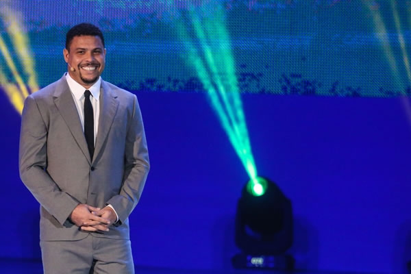 Ronaldo tampoco pod÷ia faltar al decisivo evento.