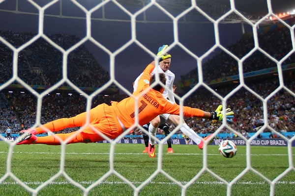 Rooney empató el marcador.