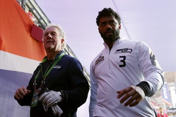 Russell Wilson no permitió distracciones de cara al duelo.