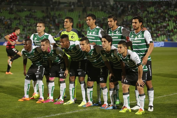 Así salió Santos en busca de mantener la racha ganadora.