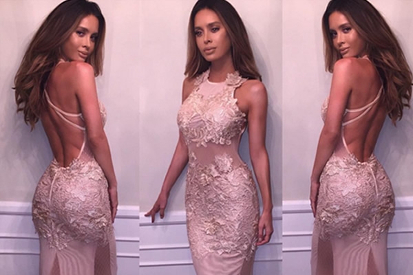 Sarah Stage enamoró las redes con su embarazo sin panza. 