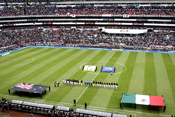 Se enotonan los himnos, alguno de estos sonará en Brasil 2014.