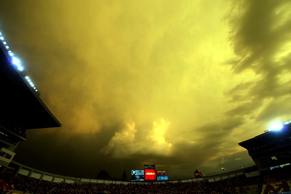 Se viene la tormenta, pero del Diablo.