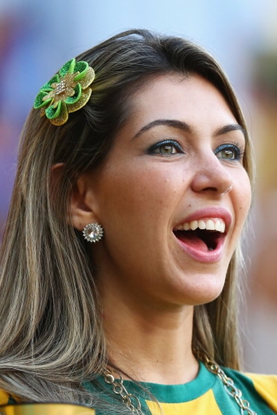 Seguidores brasileños contemplaron el juego entre Ticos y griegos.