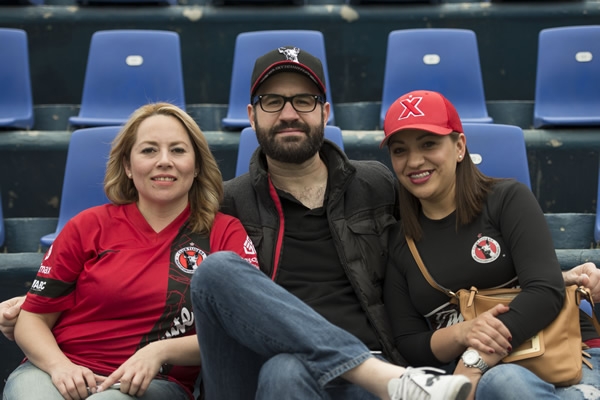 Seguidores de los Xolos también se hicieron presentes.