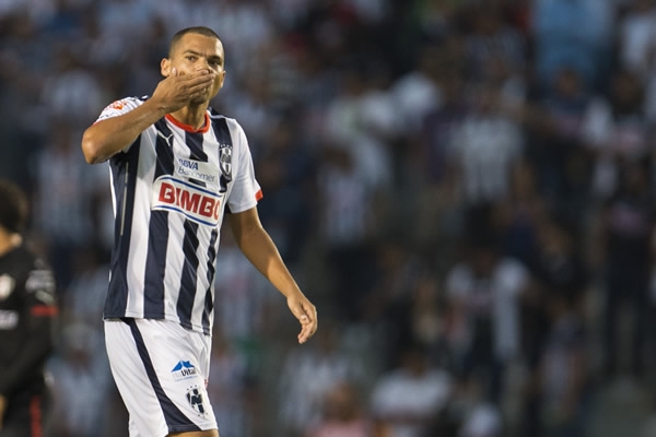 Silva definió tras una gran jugada de Pabón.
