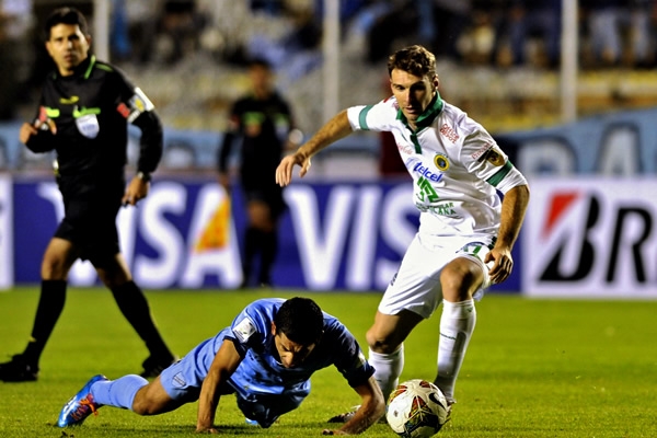 Sin embargo, el delantero hace el esfuerzo.