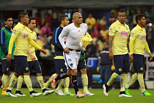 Suazo se fue a despedir de las Águilas.