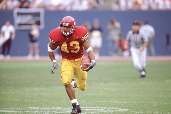 También en la univerdidad, Polamalu fue pieza clave de su equipo.