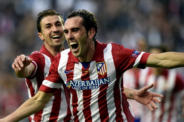 Termina la primera mitad. Real Madrid 0-1 Atlético.