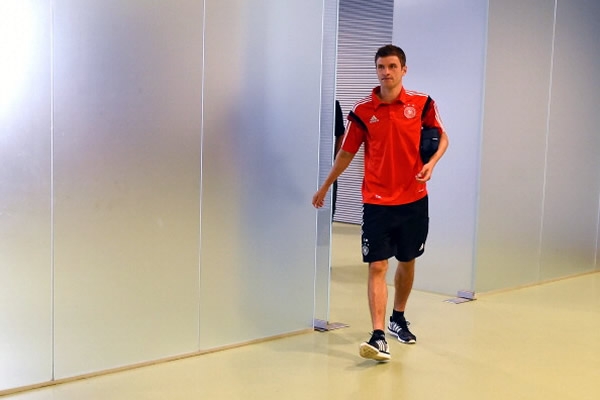 Thomas Müller, autor del primer triplete en el Mundial, llegó ilusionado.