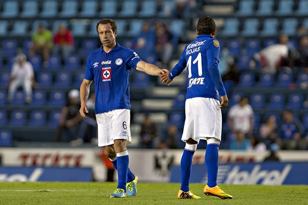 Torrado dejó en desventaja numérica a Cruz Azul cuando se ganó la tarjeta roja.