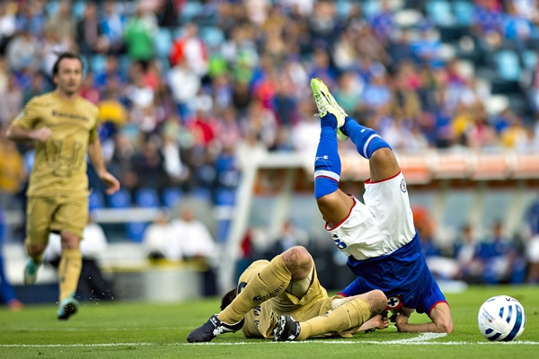 Tremendo choque que no pasó a mayores.