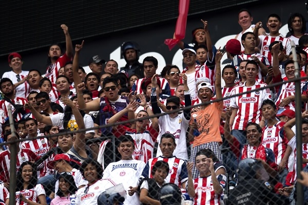 Una aduana de alegrías para los aficionados de Chivas.