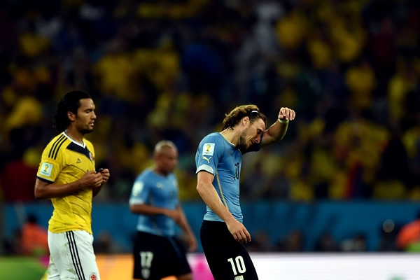 Uruguay no tiene idea para remontar el marcador.