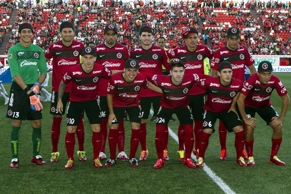 Xolos saltó al terreno de juego en busca de su primer triunfo.