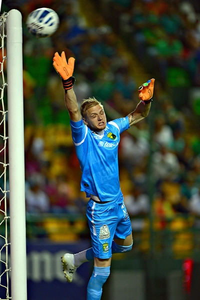 Yarbrough fue un espactador más en el gol de Lozano.