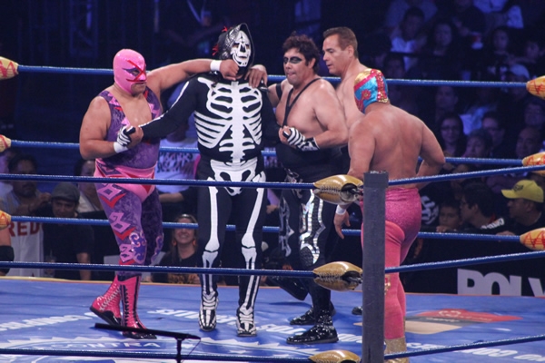 AAA celebró su aniversario 21.