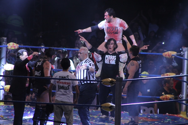 AAA celebró su aniversario 21.
