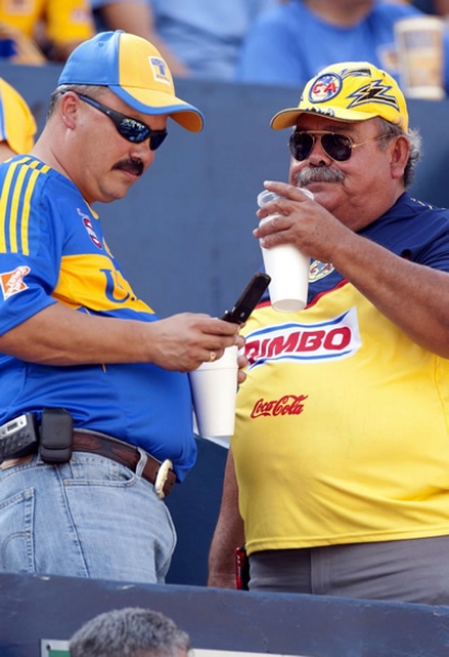 Aficionados de ambos equipos convivieron en las gradas.