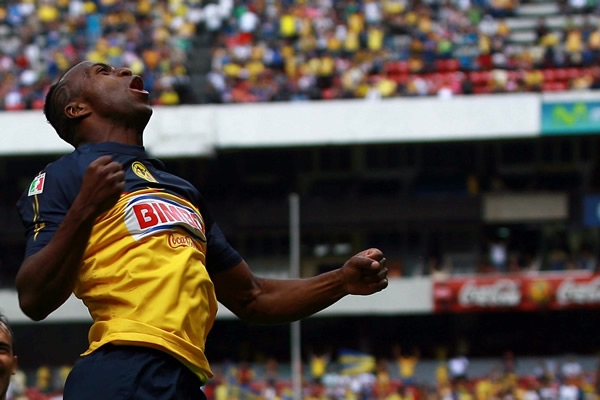 Al 43, Benítez hizo su segundo gol del partido y el segundo con el América.