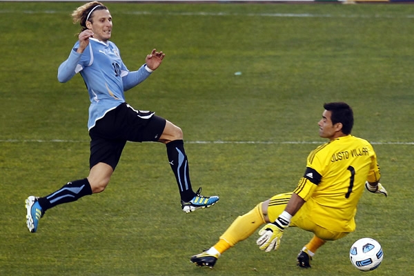 Al 89 Diego Forlan sentenció el partido con un gol en contragolpe.