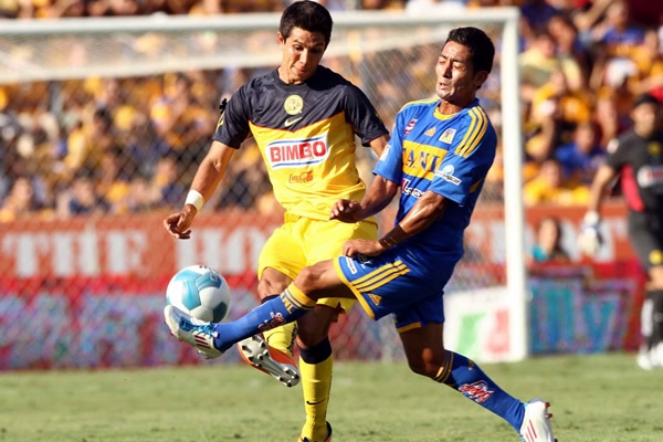 Al minuto 17, Benítez adelantó al América.