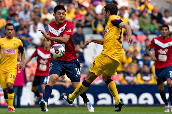 América buscó llevarse la victoria en casa.
