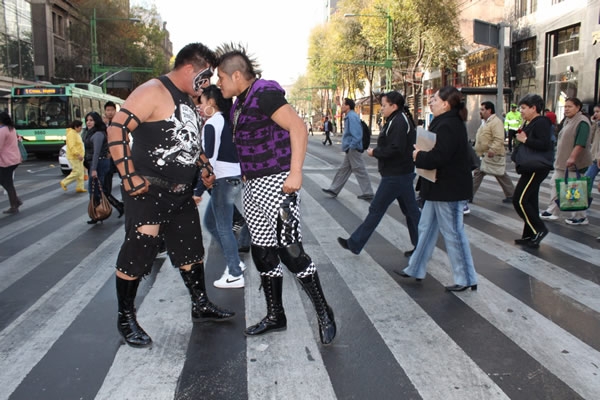 Apuesta pendiente entre Eterno y Demoledor.