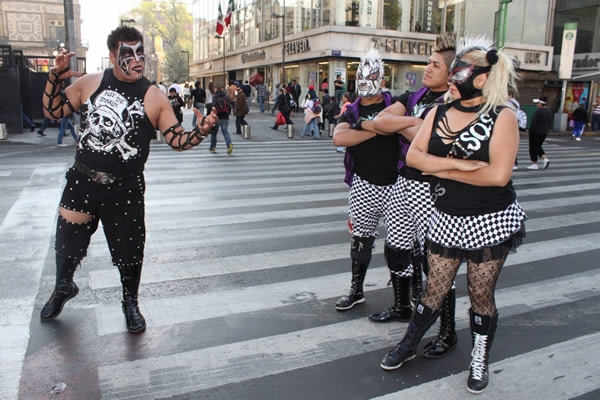 Apuesta pendiente entre Eterno y Demoledor.