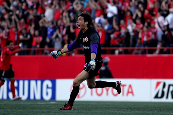 Así vivió el gol Saucedo.