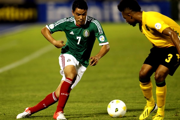 Barrera no fue contundente y es sustituido por Gerardo Flores.