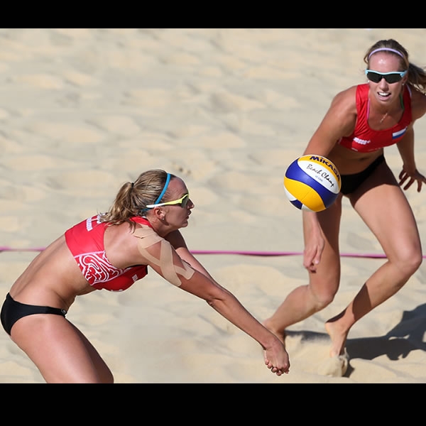 Bellezas en voleibol playero