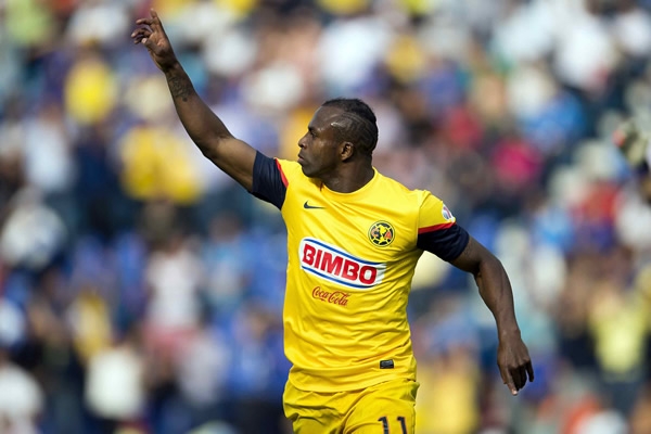 Benítez abrió el marcador tras un gran pase de Aguilar.