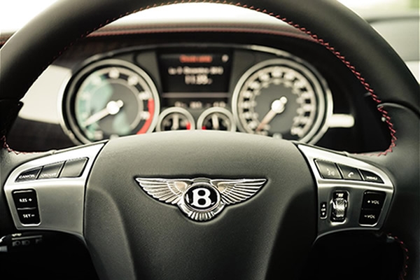 Bentley GT V8.