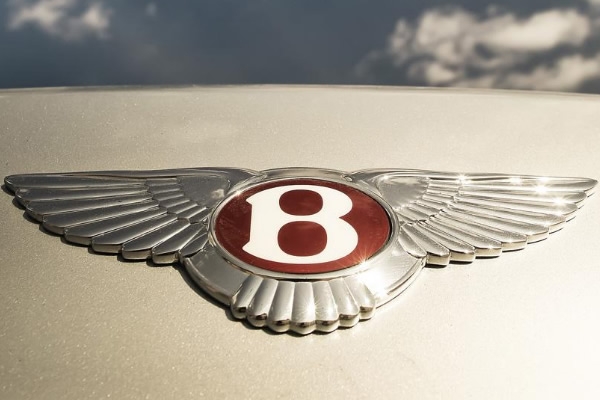 Bentley GT V8.