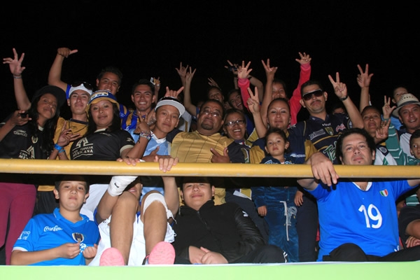 Boletos gratis, pero afición que no tiene precio.