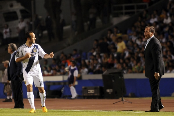 Bruce Arenas se comió sus palabras.