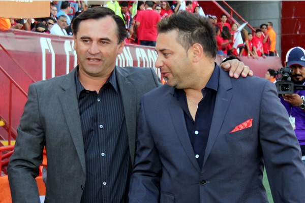 Bustos aún no pierde con Monarcas desde su llegada como timonel.