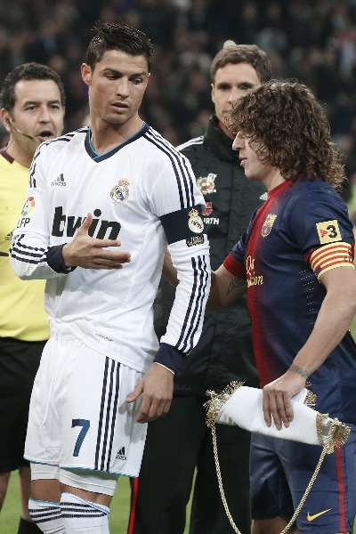 Capitanes.