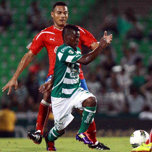 Carlos Darwin puso el 3-1 a favor del club de Torreón.