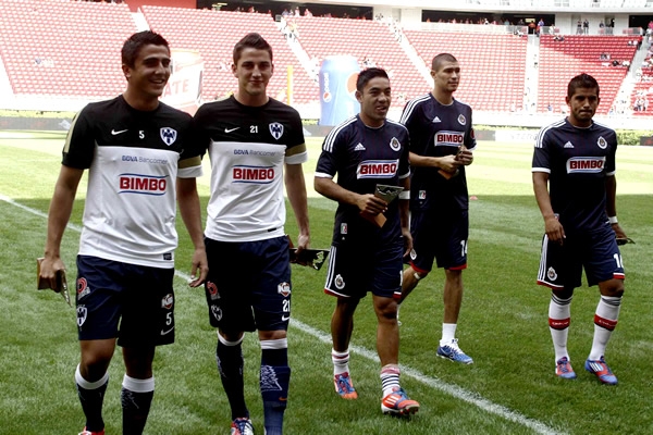 Chávez, Mier, Fabián, Enríquez y Ponce recibieron un premio.